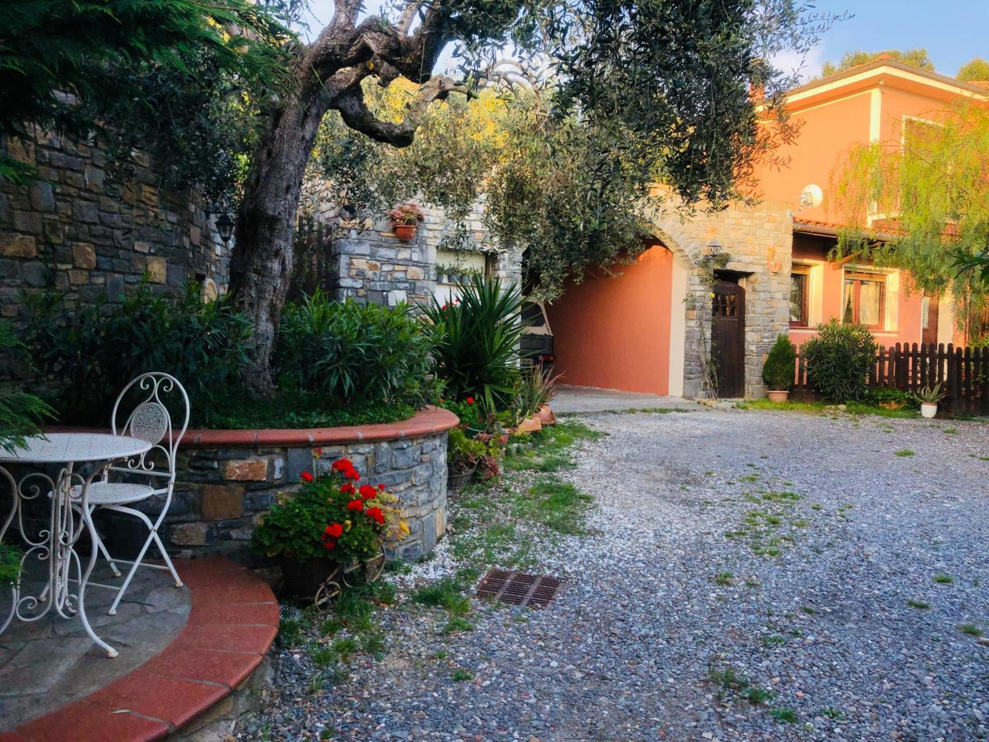 Le Jardin Sur Mer Avec Bike Et Mtb Tour Hotel อิมเปรีอา ภายนอก รูปภาพ