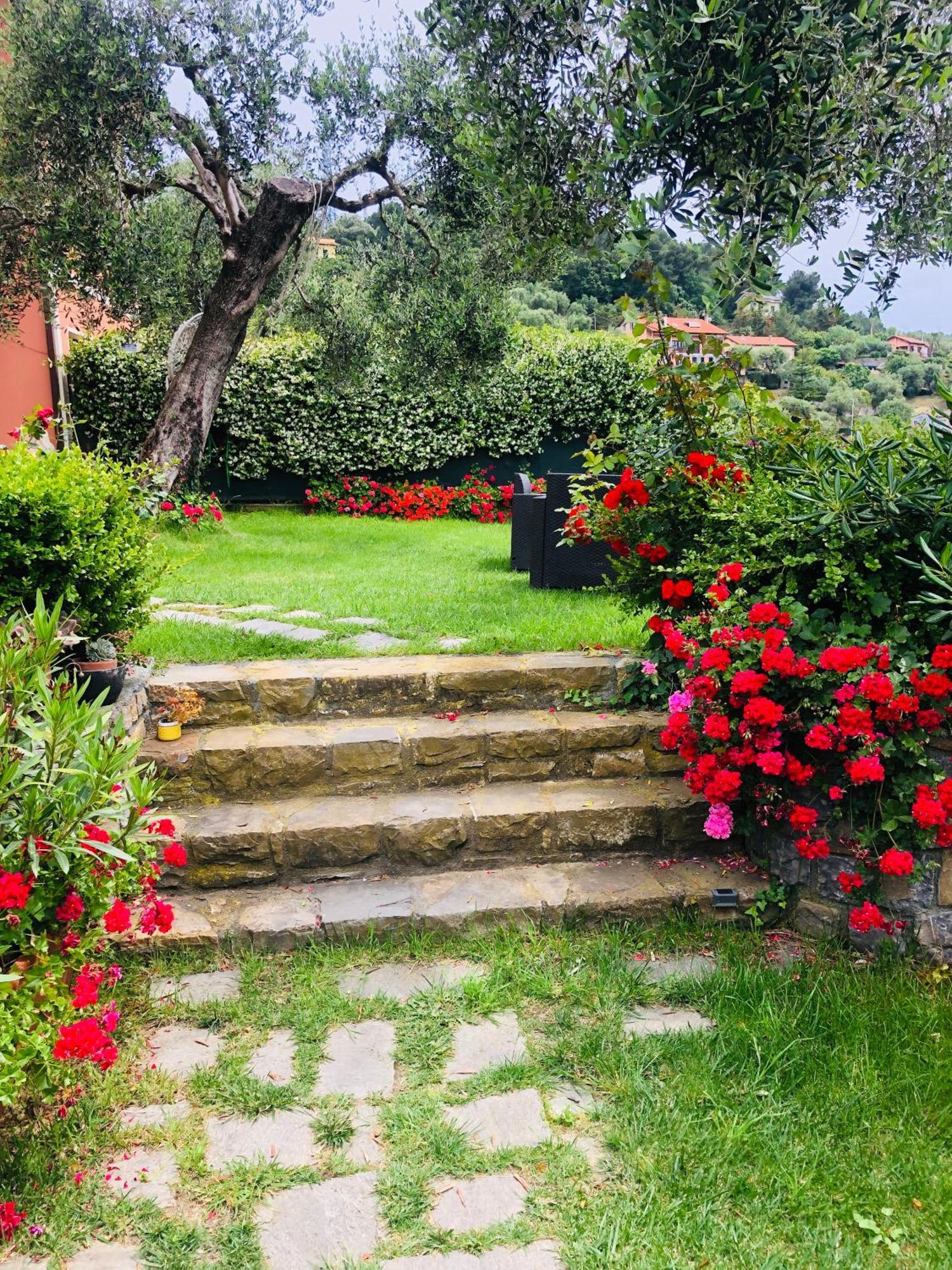Le Jardin Sur Mer Avec Bike Et Mtb Tour Hotel อิมเปรีอา ภายนอก รูปภาพ