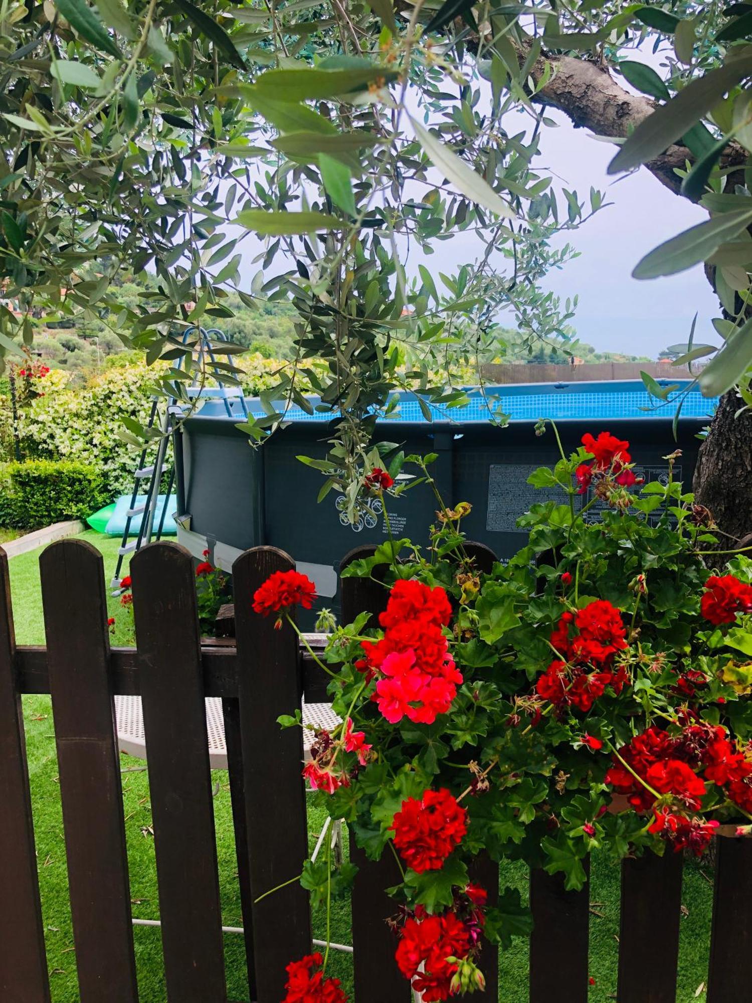 Le Jardin Sur Mer Avec Bike Et Mtb Tour Hotel อิมเปรีอา ภายนอก รูปภาพ