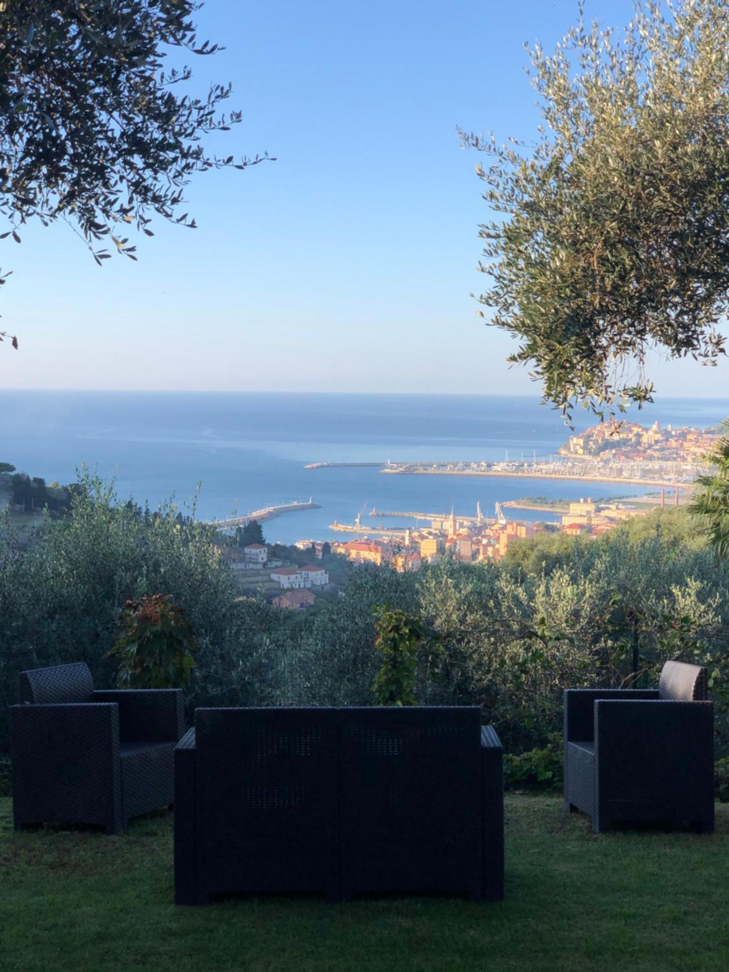 Le Jardin Sur Mer Avec Bike Et Mtb Tour Hotel อิมเปรีอา ภายนอก รูปภาพ